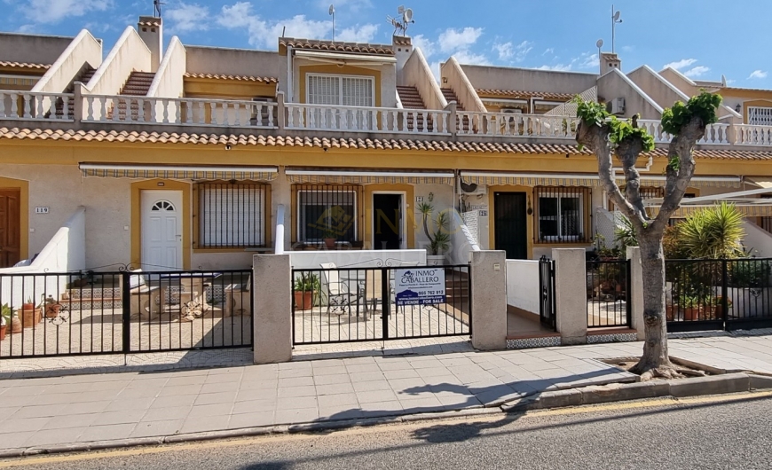 Sale - Town house on 2 levels  - Pinar de Campoverde