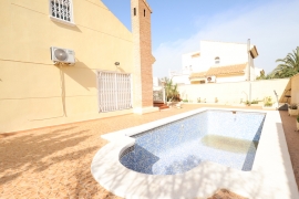 Venta - Chalet - Orihuela costa - Playa Flamenca