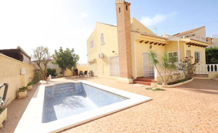 Venta - Chalet - Orihuela costa - Playa Flamenca
