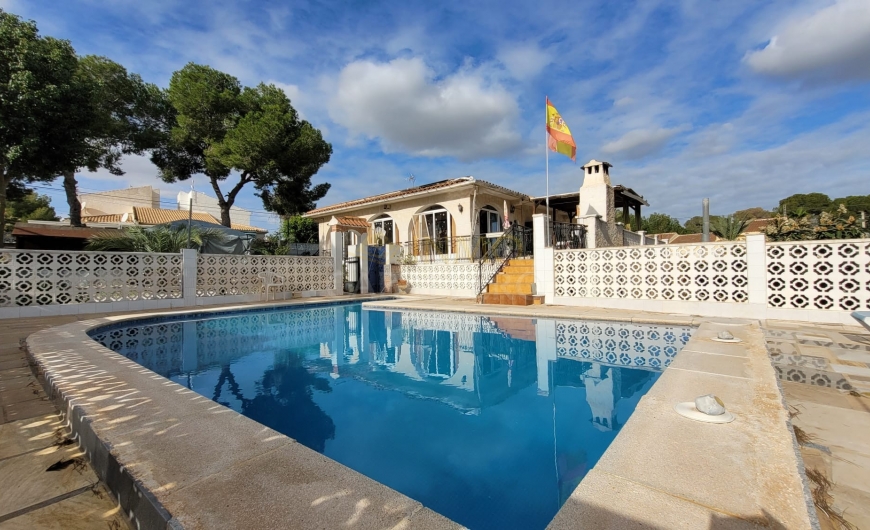 Sale - Villa - Pinar de Campoverde