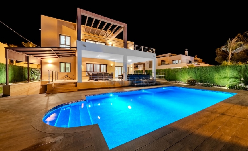 Sale - Villa - Cabo Roig