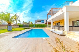 Sale - Villa - Cabo Roig