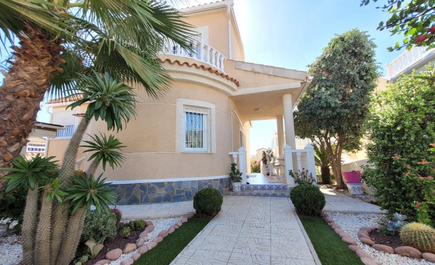 Sale - Villa - Pinar de Campoverde