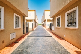 Sale - Semi-detached Villa - Pinar de Campoverde