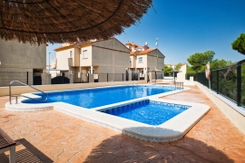 Sale - Semi-detached Villa - Pinar de Campoverde