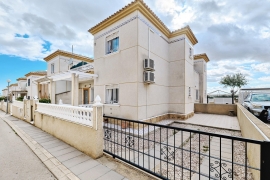 Sale - Semi-detached Villa - Pinar de Campoverde