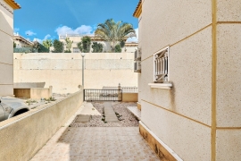 Sale - Semi-detached Villa - Pinar de Campoverde