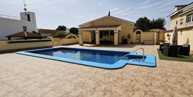 Haus - Verkauf - Pinar de Campoverde - Pinar de Campoverde