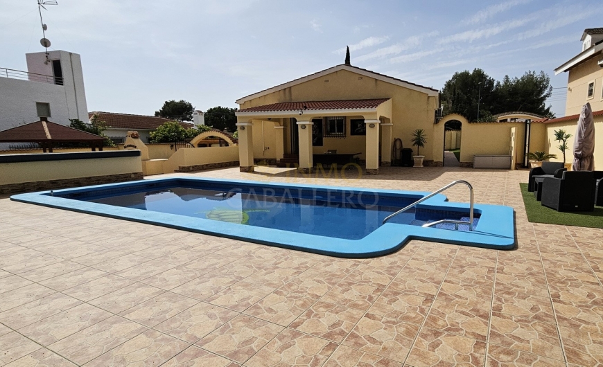 Sale - Villa - Pinar de Campoverde