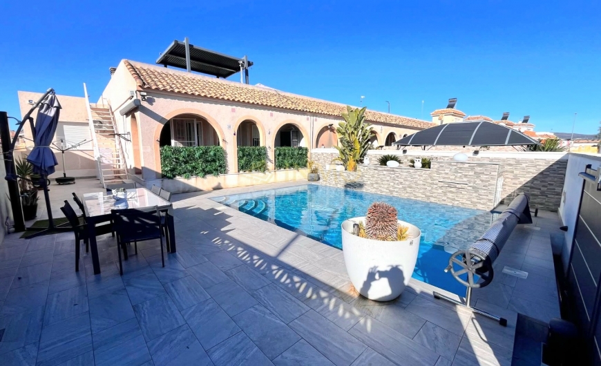 Venta - Chalet semi-adosado - BALSICAS - Sierra Golf