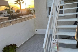 Venta - Chalet semi-adosado - BALSICAS - Sierra Golf