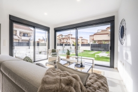 Nueva construcción  - Chalet - ROLDAN