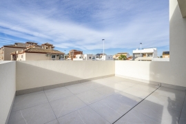Nueva construcción  - Chalet - ROLDAN
