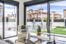 Nueva construcción  - Chalet - ROLDAN