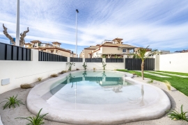 Nueva construcción  - Chalet - ROLDAN