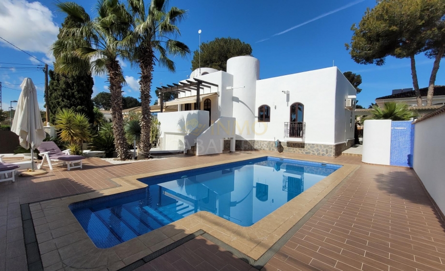 Sale - Villa - Pinar de Campoverde