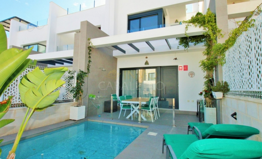 Venta - Chalet semi-adosado - Orihuela costa - Villamartin