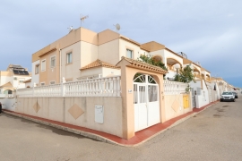 Venta - Chalet semi-adosado - Torrevieja - Altos del Limonar