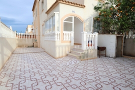 Venta - Chalet semi-adosado - Torrevieja - Altos del Limonar