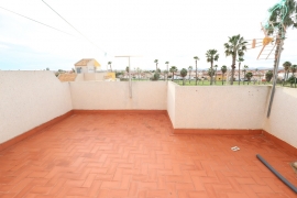 Venta - Chalet semi-adosado - Torrevieja - Altos del Limonar
