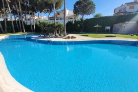 Venta - Chalet semi-adosado - Pilar de la Horadada - Mil Palmeras