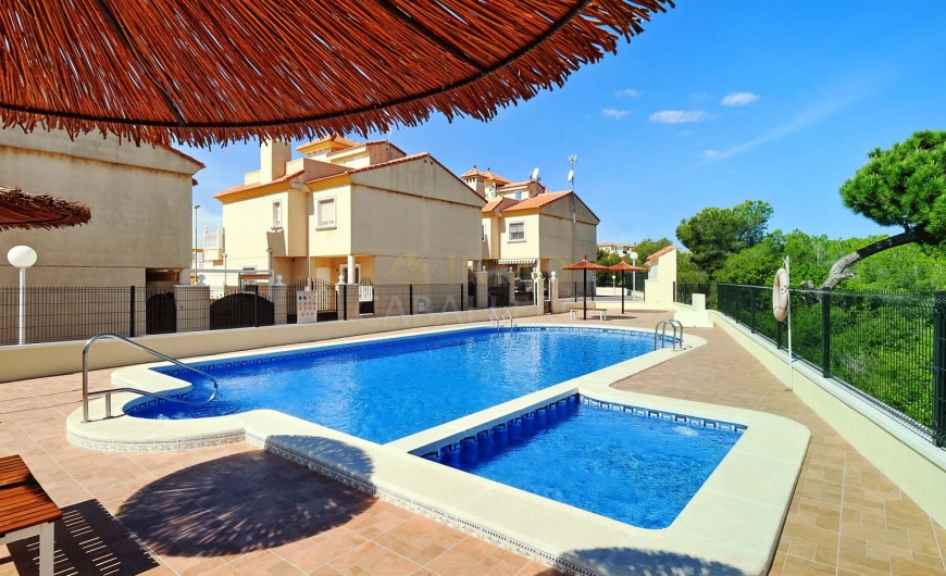 Sale - Semi-detached Villa - Pinar de Campoverde