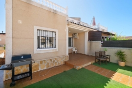 Venta - Chalet semi-adosado - Pinar de Campoverde