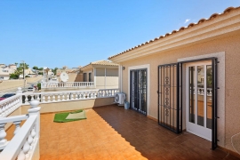 Venta - Chalet semi-adosado - Pinar de Campoverde
