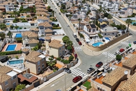 Venta - Chalet semi-adosado - Pinar de Campoverde