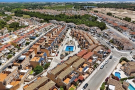 Venta - Chalet semi-adosado - Pinar de Campoverde