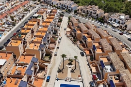 Venta - Chalet semi-adosado - Pinar de Campoverde
