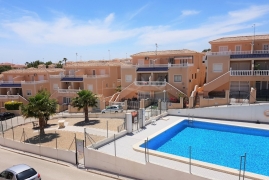 Venta - Chalet semi-adosado - Pinar de Campoverde