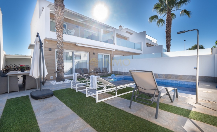Sale - Semi-detached Villa - San Pedro del Pinatar