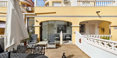 Semi-detached Villa - Sale - Pinar de Campoverde - Pinar de Campoverde