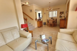 Venta - Chalet semi-adosado - Pilar de la Horadada - Mil Palmeras
