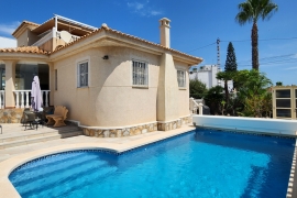 Sale - Villa - Pinar de Campoverde