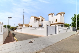 À vendre - Maison - Pinar de Campoverde