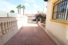 Sale - Semi-detached Villa - Orihuela costa - Playa Flamenca