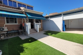 Venta - Chalet semi-adosado - Pinar de Campoverde