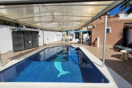 Venta - Chalet semi-adosado - Pinar de Campoverde