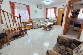 Venta - Chalet semi-adosado - Pinar de Campoverde